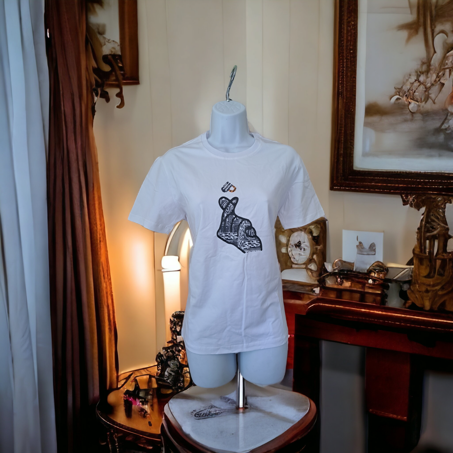 ndop pattern T-Shirt Men Women Round Neck White, Unisex